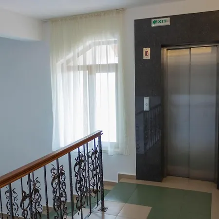 Uzunski Hotel 3*